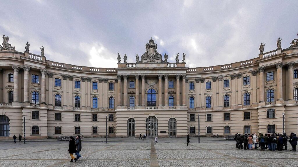 SBW Berlin Scholarship in Germany - Berlin Humboldt-Universität Juristische Fakultät (PHOTO CREDIT: NoRud, CC BY-SA 4.0, via Wikimedia Commons)